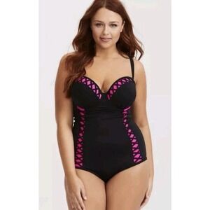 TORRID Plus Size 0 Black Lattice & Pink Push-Up Demi 1pc Swimsuit